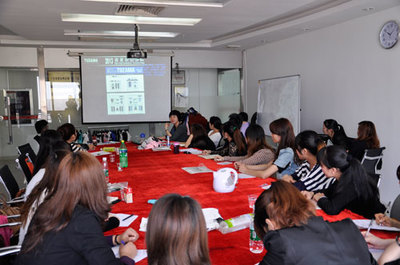 兔仔嘜品牌童裝營(yíng)銷(xiāo)團(tuán)隊(duì) 助你成就創(chuàng)業(yè)夢(mèng)想